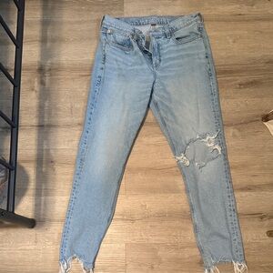 American Eagle Outfitters Light Blue Distressed Jeans